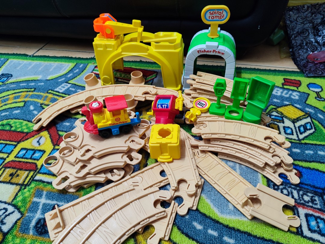 VINTAGE FISHER PRICE 1992 FLIP TRACK RAIL AND ROAD SET TRAIN, Hobbies & Toys, Toys & Games on