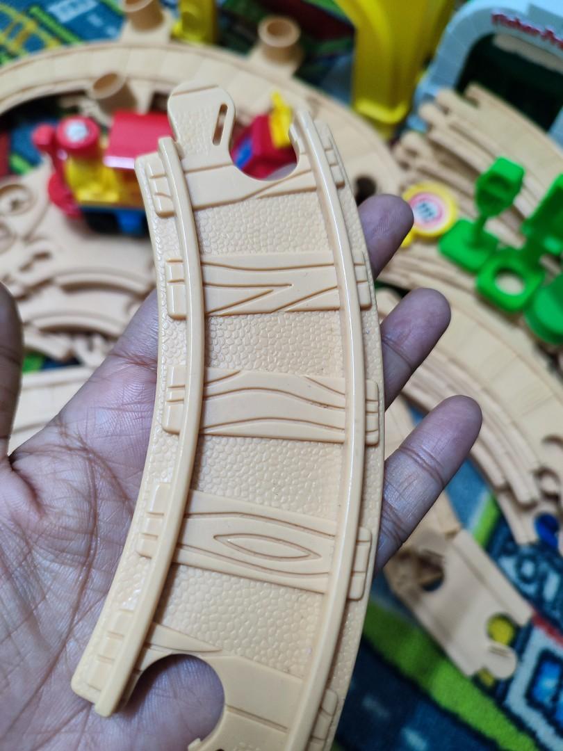 VINTAGE FISHER PRICE 1992 FLIP TRACK RAIL AND ROAD SET TRAIN, Hobbies