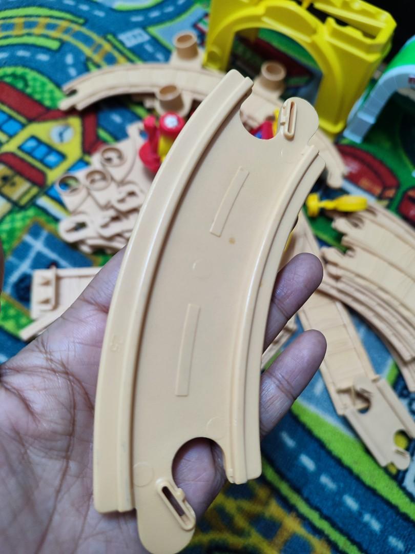 VINTAGE FISHER PRICE 1992 FLIP TRACK RAIL AND ROAD SET TRAIN, Hobbies
