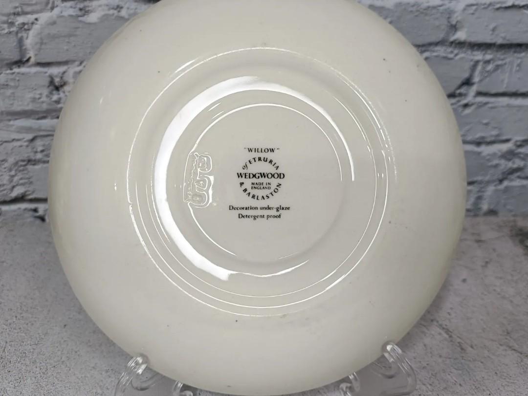Vintage Wedgewood ceramic plate (Category: Other Kitchenware & Tableware) located in Mandaluyong City. Submitted by aishoppe08 (Listing ID 1170394477, Image 3). Description: h2cm x d16cm with chips (pls. check last pic).