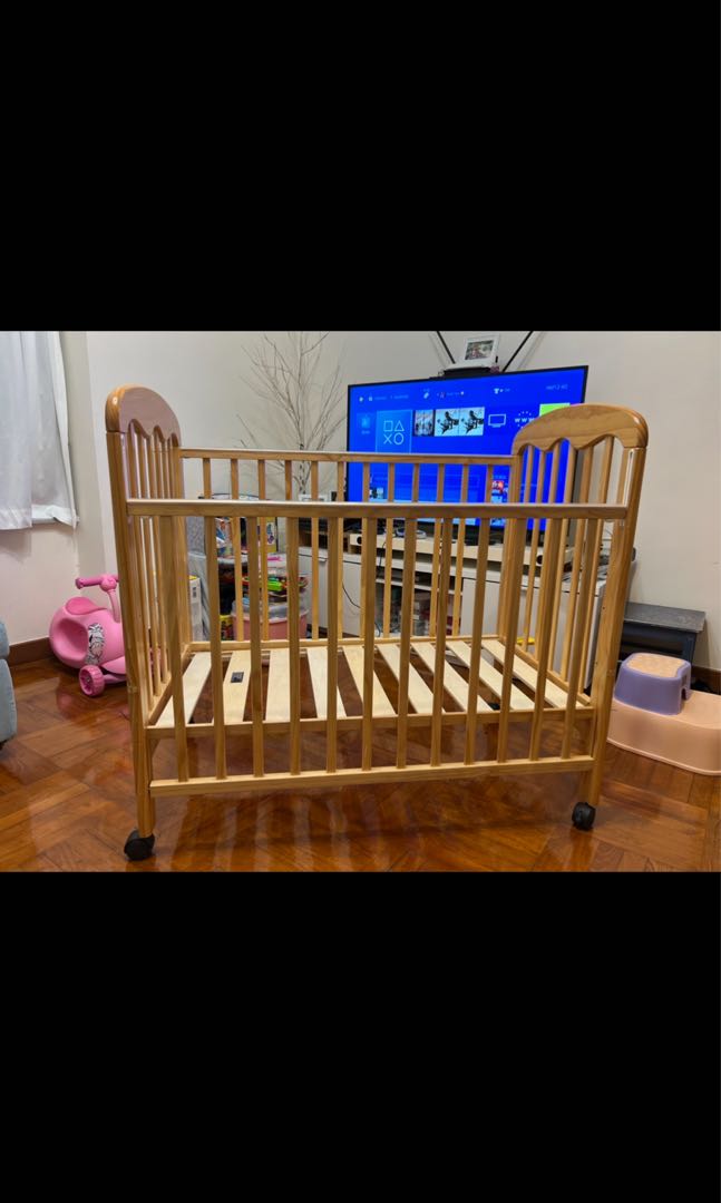 0/3 baby- BB床連床褥, 兒童&孕婦用品, 兒童傢具, 兒童傢具 - 小童床 - Carousell