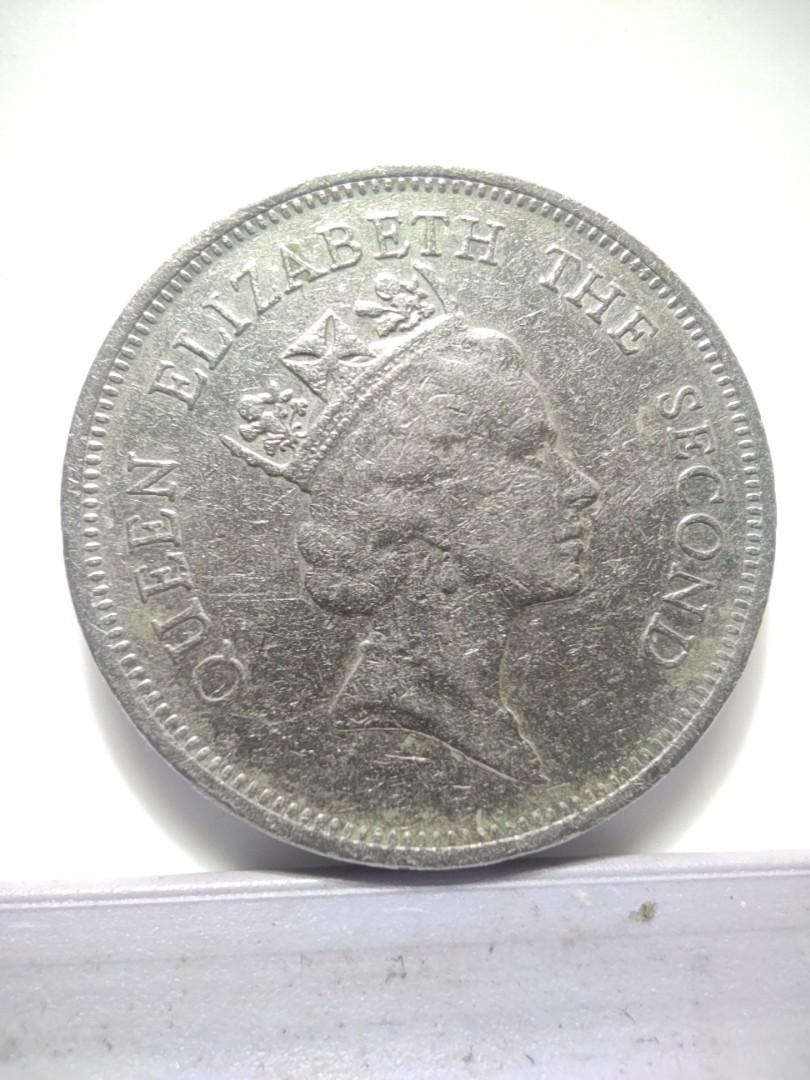 香港壹圓錢幣】1988年女皇頭英女王伊利沙伯二世香港壹圓硬幣, 興趣及遊戲, 收藏品及紀念品, 錢幣- Carousell