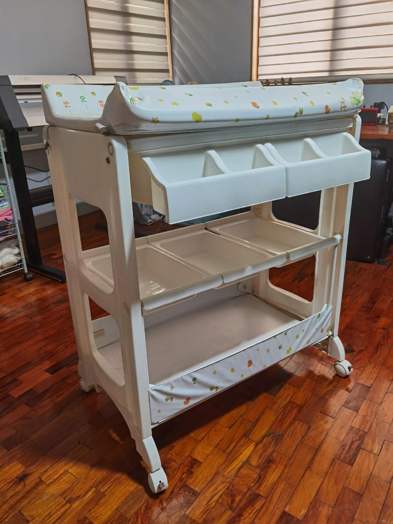 Changing table with tub discount