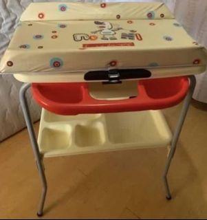 Baby changing table and bath tub