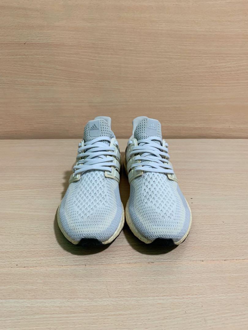 Ultra boost store cream gradient