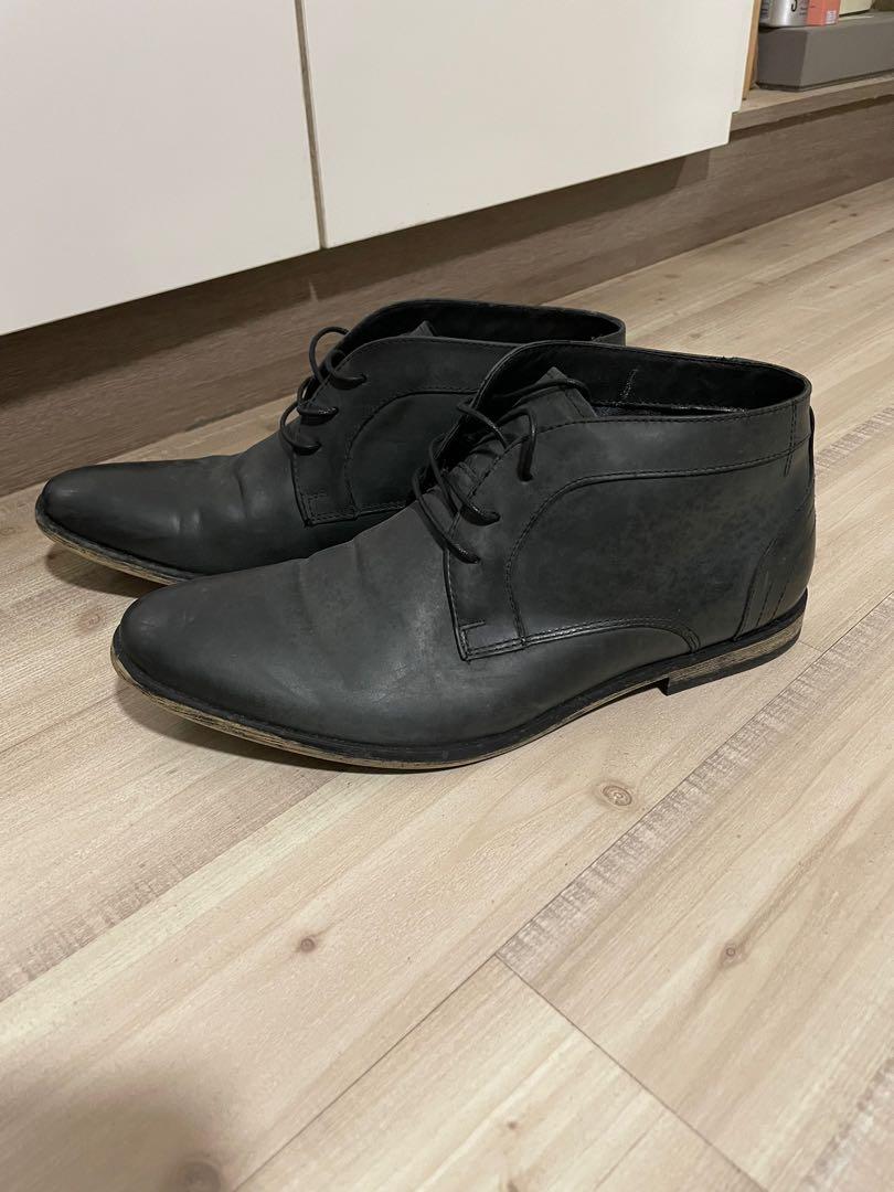 Mens distressed lace up boots discount