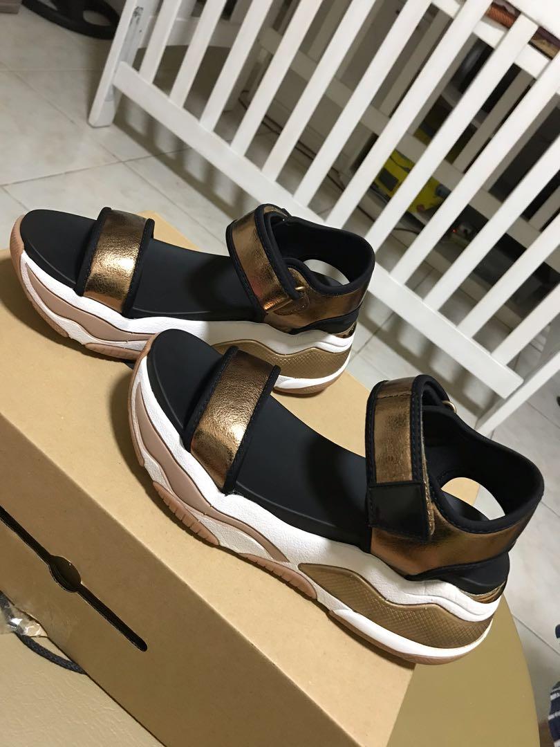 Aldo zarella outlet sandal