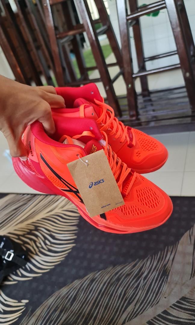 Asics volleyball shoe, Men's Fashion, Footwear, Sneakers on Carousell