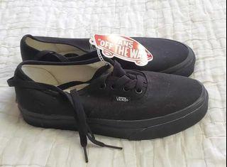 Authentic VANS all black