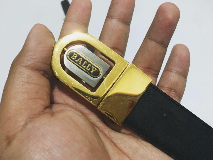 Bally Reversible Belt (Category: Luxury Accessories) located in San Juan City. Submitted by pepitomanaloto_777 (Listing ID 1175494598, Image 3). Description: Bally belt Condition: 8.5/10 Info: Reversible Size: 31-35” Price: 3k Shipping fee not included..