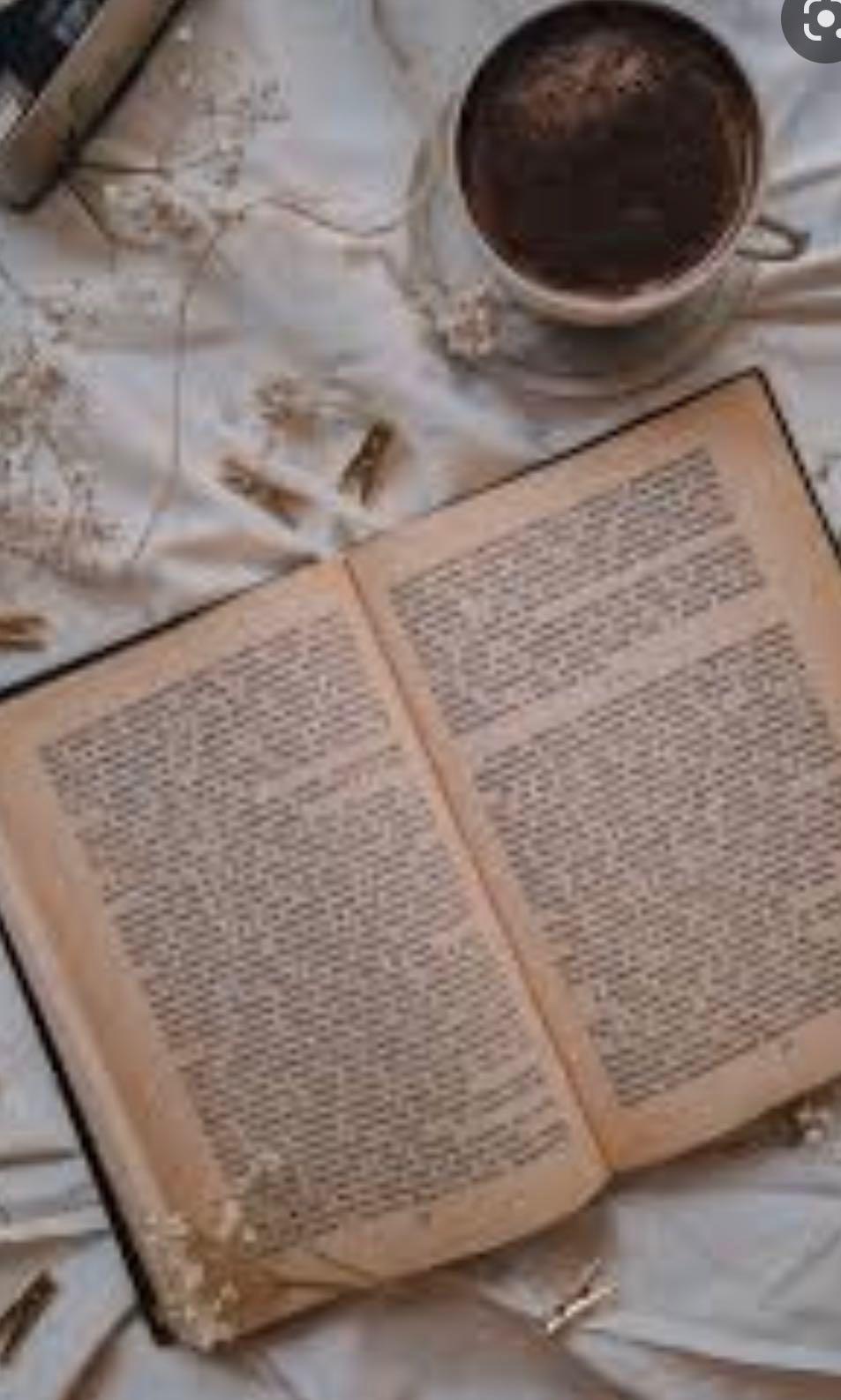 BookTok Books // Colleen Hoover // tiktok books, Bulletin Board