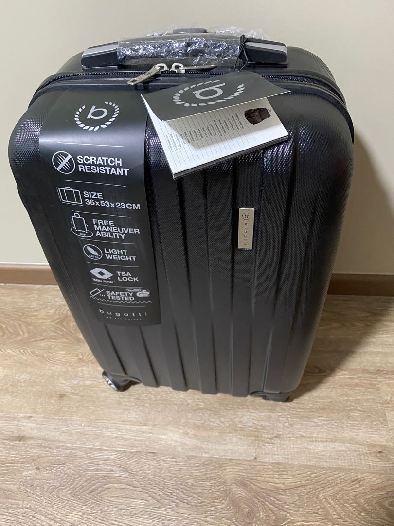 Brand new Bugatti 20” luggage sell 88 only, Hobbies & Toys, Travel