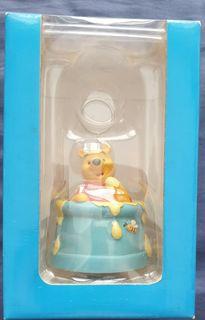 Brand New Winnie The Pooh paper weight from Tokyo Disney Resort