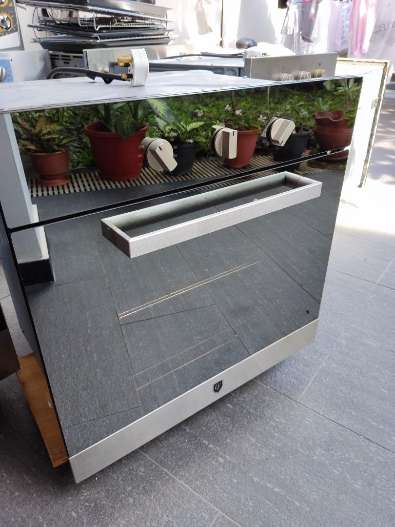 Builtin oven (warranty)3Sep22, TV & Home Appliances, Kitchen