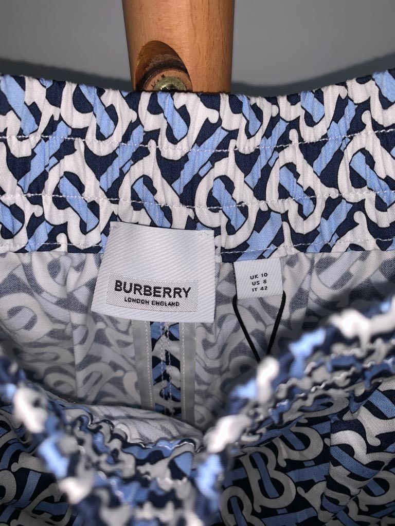 Burberry TB Monogram Logo Light Blue Swim Shorts, Men's Fashion, Bottoms,  Swim Trunks & Board Shorts on Carousell