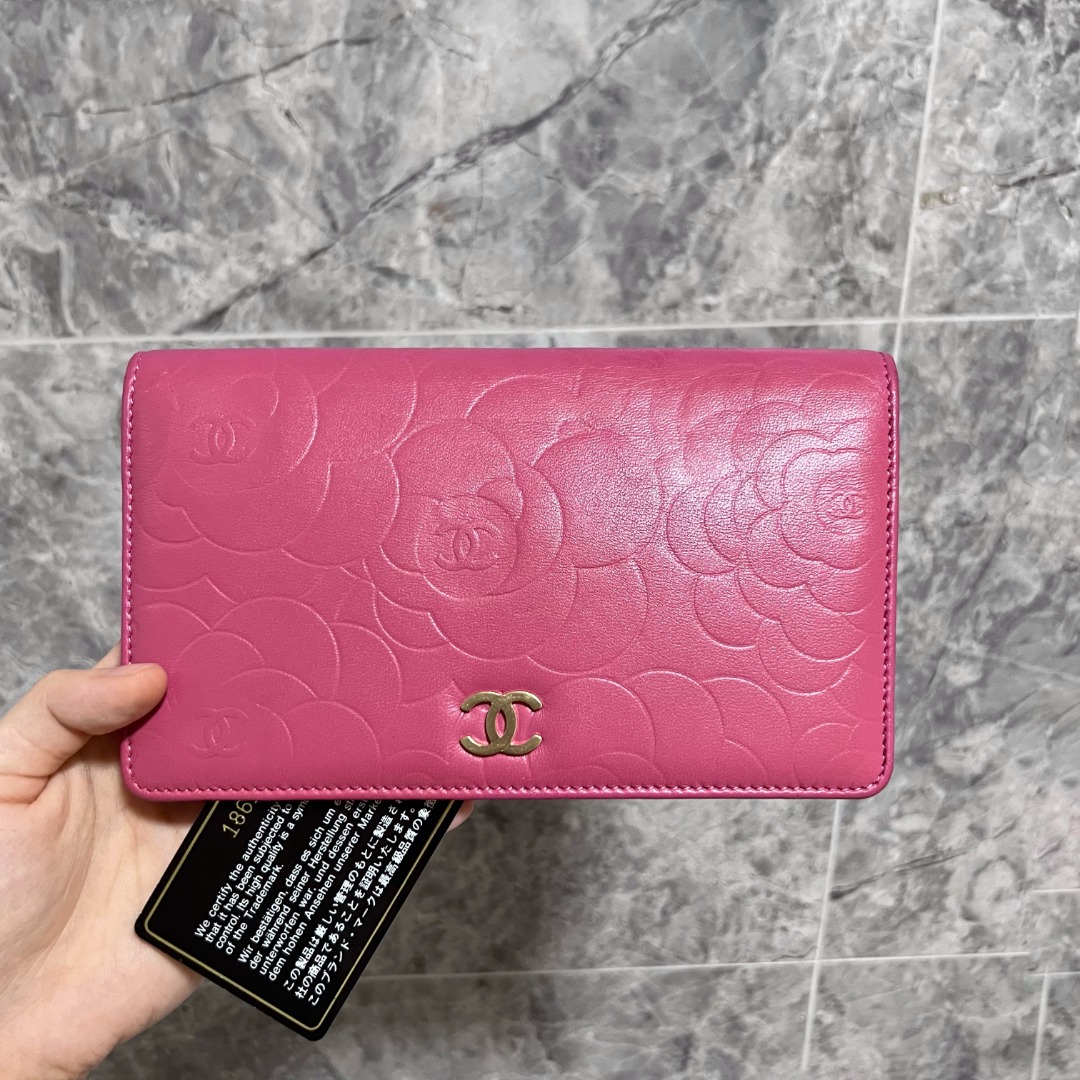 Chanel Camellia Wallet Pink Lambskin, Luxury, Bags & Wallets on Carousell