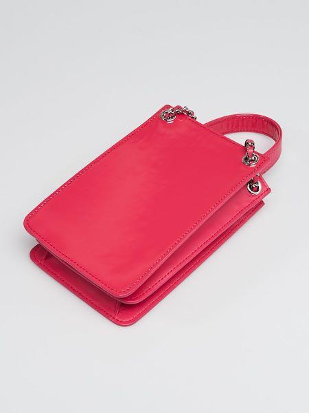 Chanel Pink Patent Leather CC Phone Holder Crossbody Bag ref.235144 - Joli  Closet