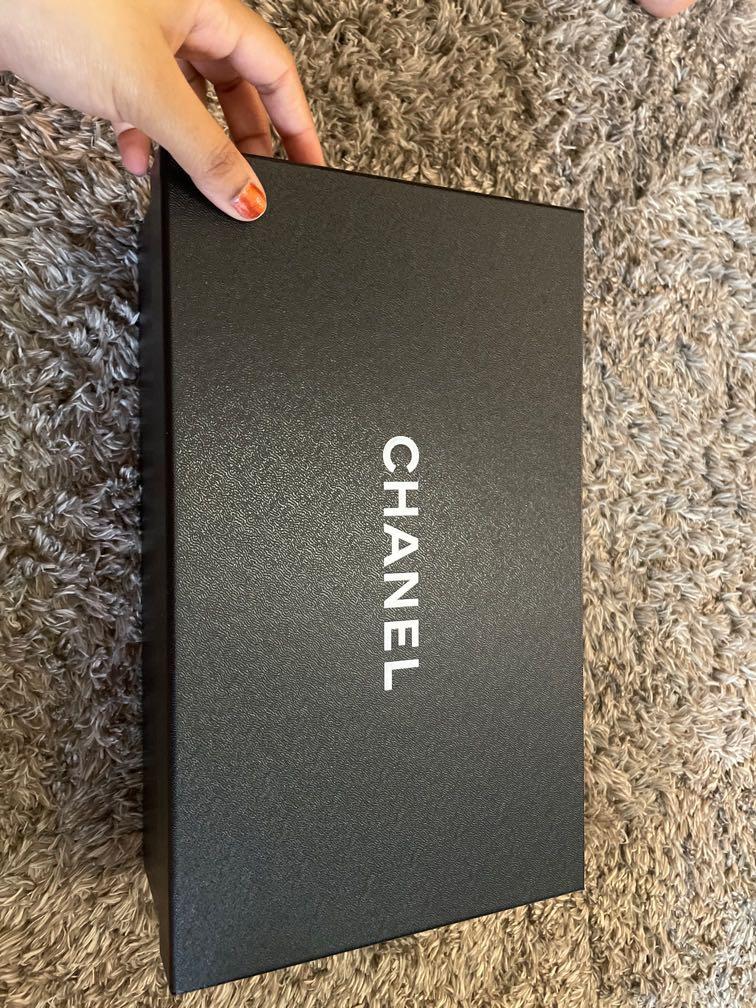 Chanel sneaker box online