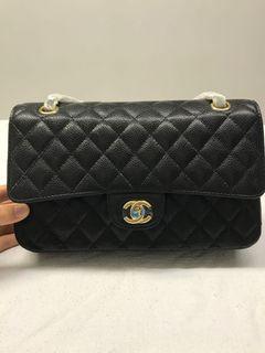 Channel classic flap