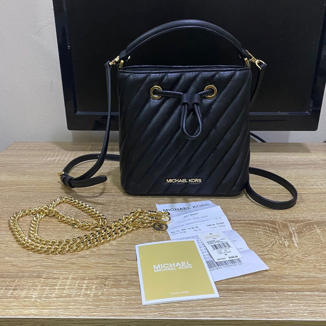 AUTHENTIC Michael Kors MK Suri Small Bucket Crossbody Quilted Black Bag,  Women's Fashion, Bags & Wallets, Cross-body Bags on Carousell