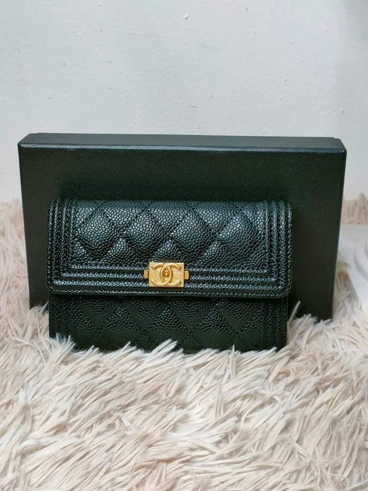 COD Chanel Boy Flap Wallet Caviar Quilted Leather (Category: Wallets & Card holders) located in Taguig. Submitted by thefabsourceph (Listing ID 1175626881, Image 1). Description: .