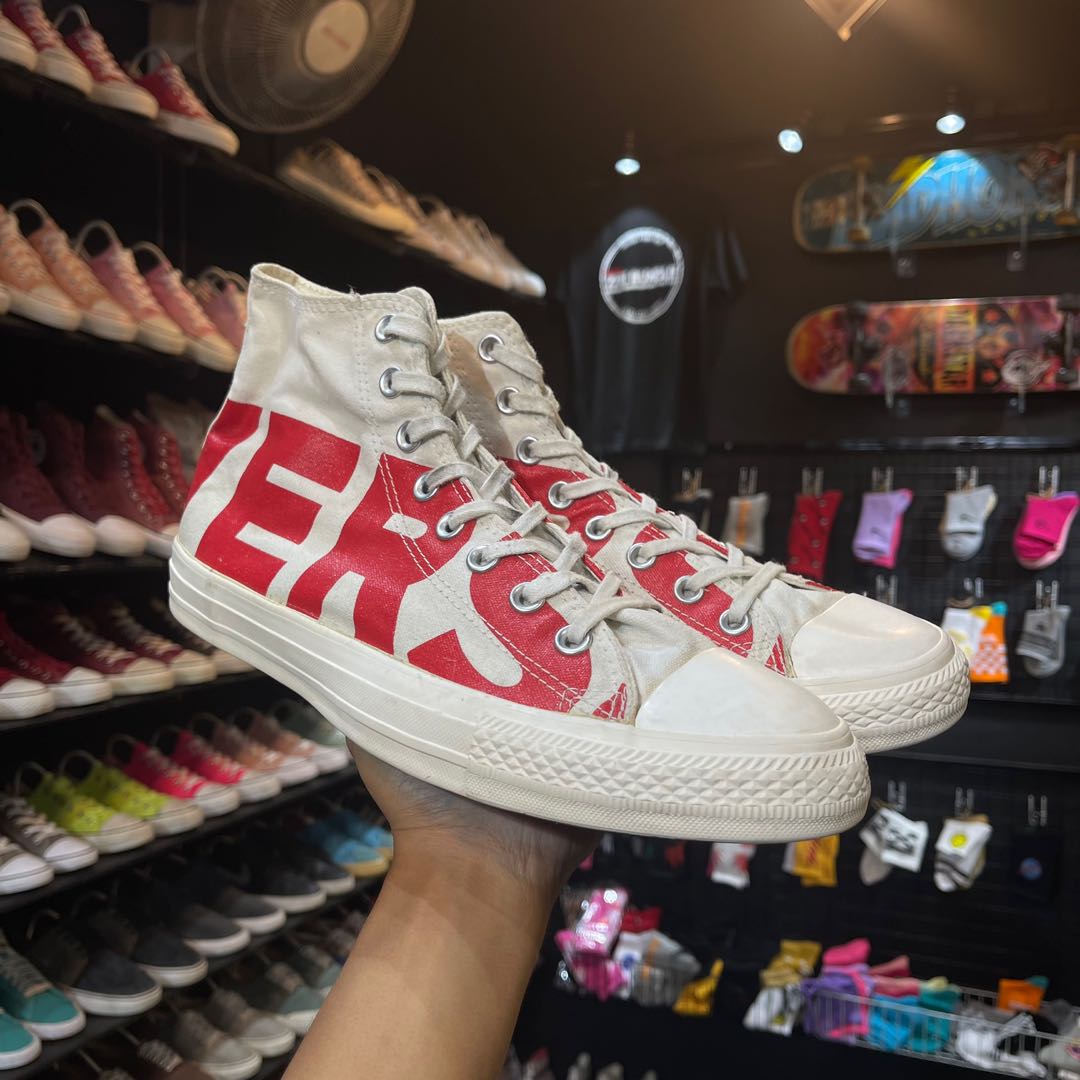 converse red writing