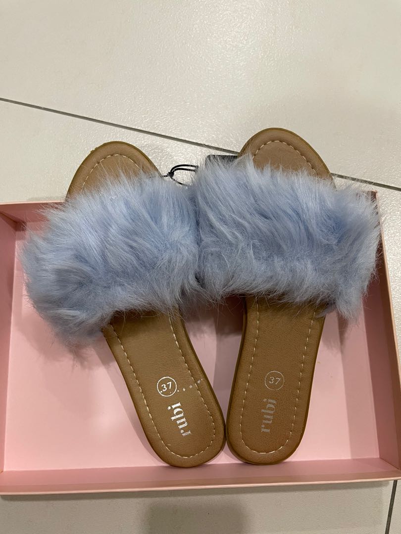 Rubi fluffy hotsell slides