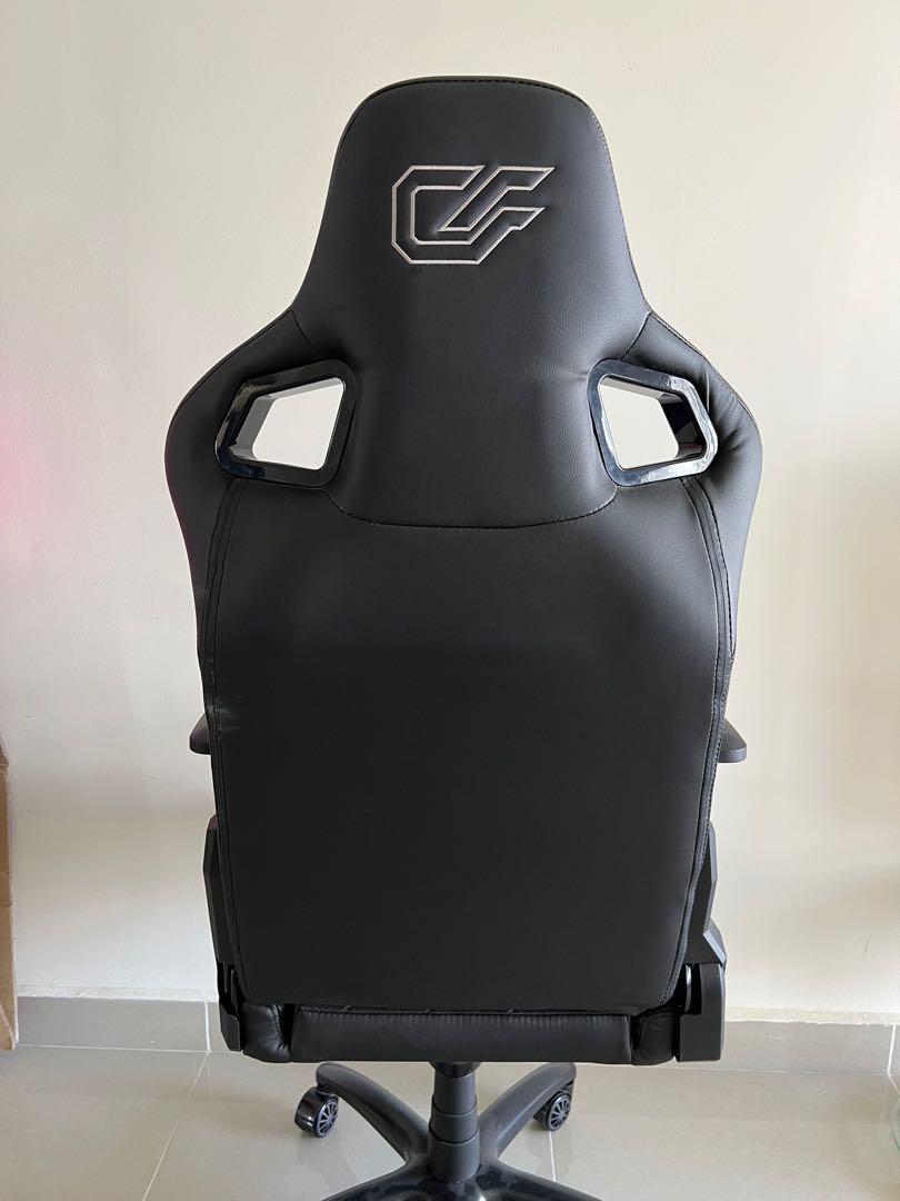 Gaming freak 2025 pro carbon throne