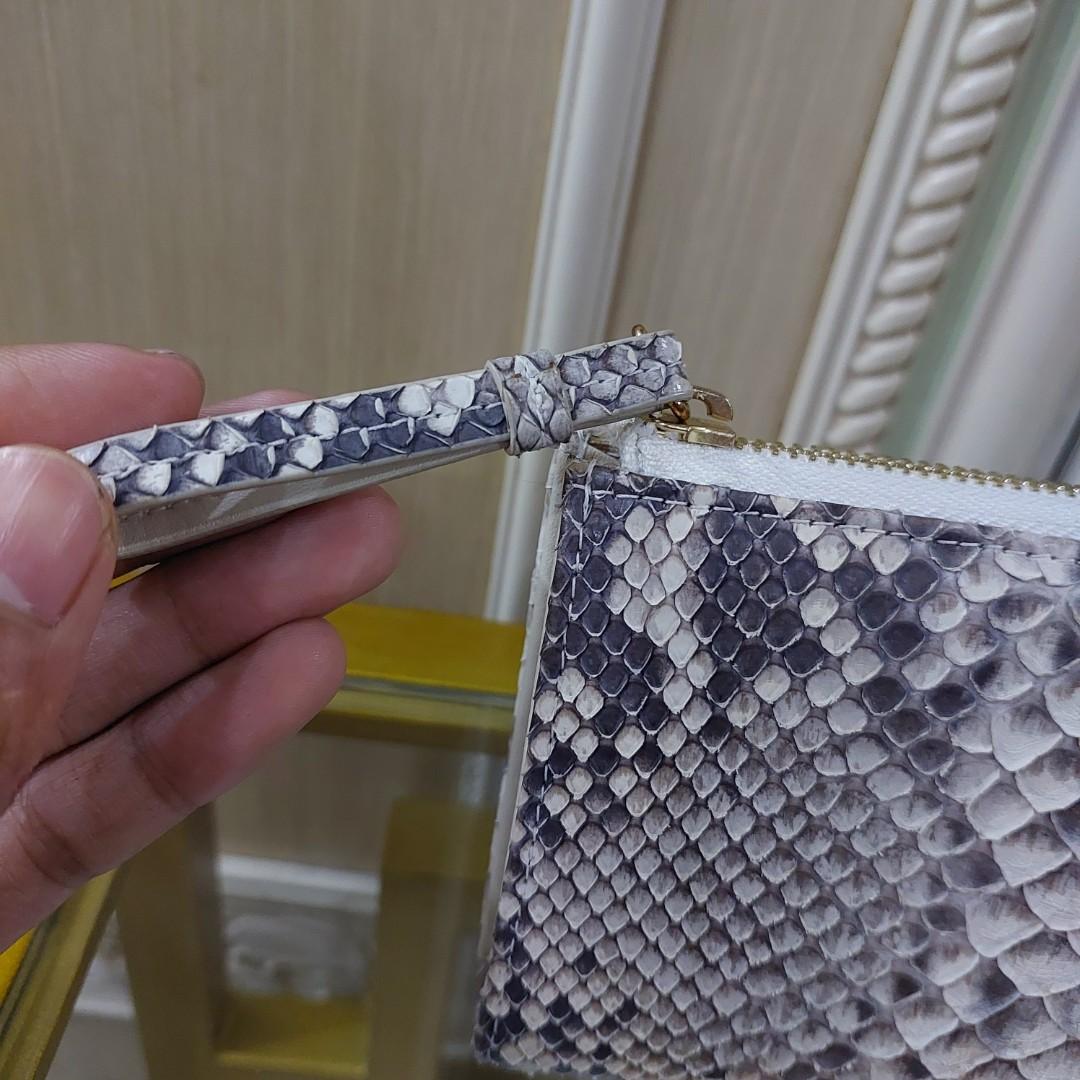 Genuine snake skin long wallet (Category: Luxury Bags & Wallets) located in Binangonan. Submitted by makoleksyon (Listing ID 1175595791, Image 3). Description: brand new condition no flaws bought in Japan.