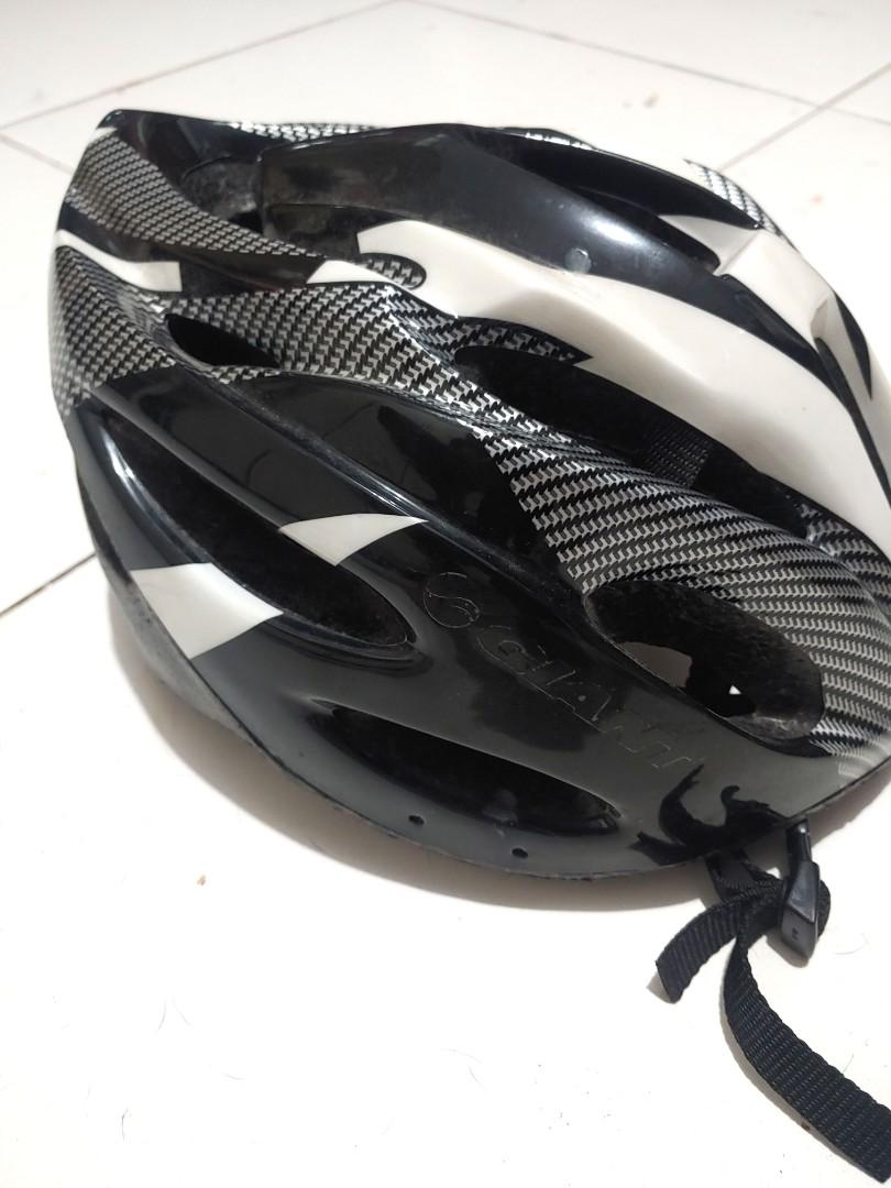 giant bicycle helmet