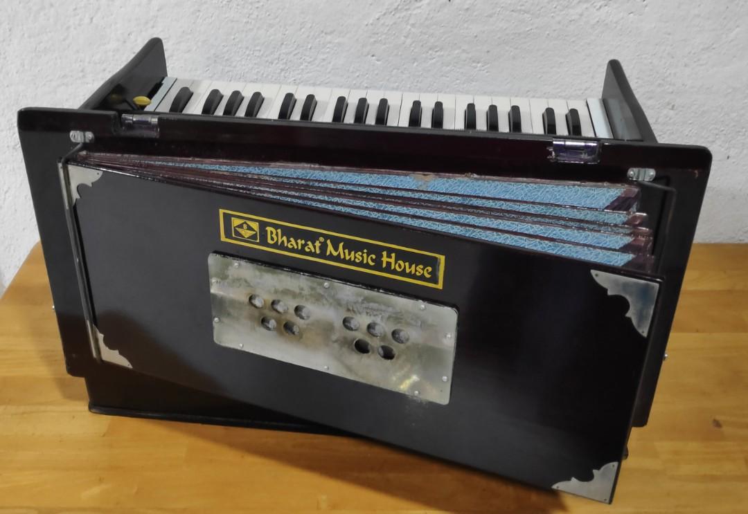 Bharat music house harmonium top