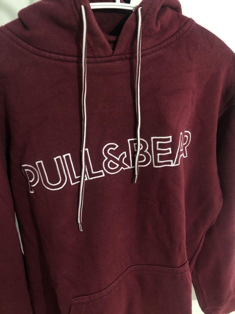 Pull and on sale bear burgundy hoodie
