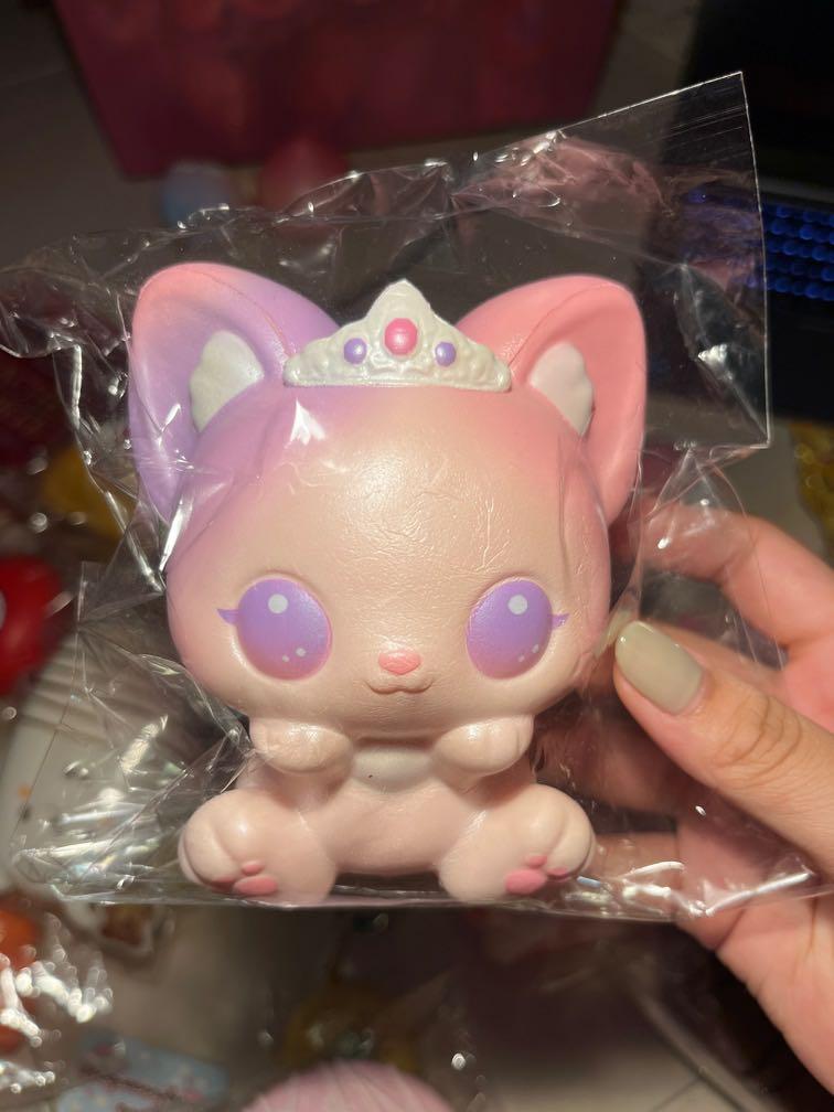Ibloom shop cat squishy