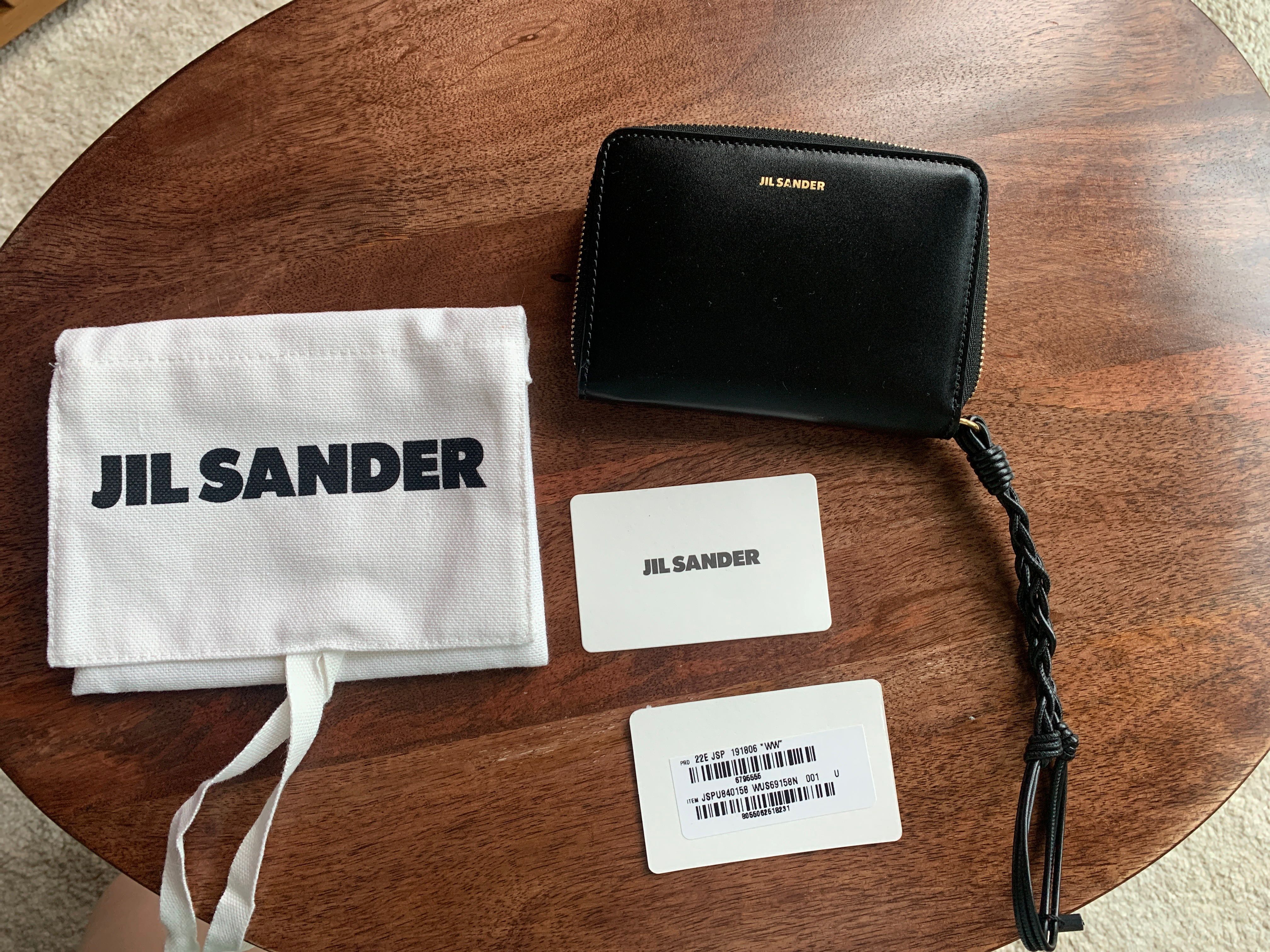 Jil Sander Zip Around Bi-Fold Wallet, 女裝, 手袋及銀包, 銀包、卡片