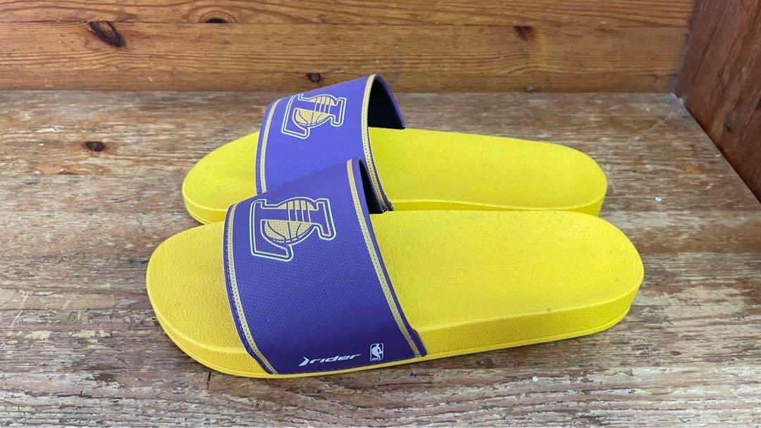 Lakers slippers 2025