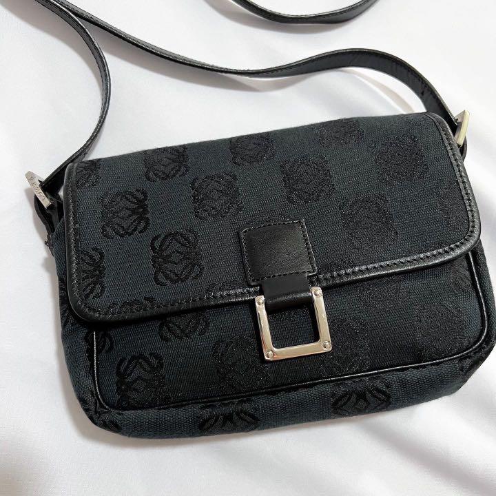 Loewe nano crossbody (Category: Luxury Bags & Wallets) located in Cavite. Submitted by spicyleo (Listing ID 1175612359, Image 2). Description: Authentic Rank AB Still in very good condition .