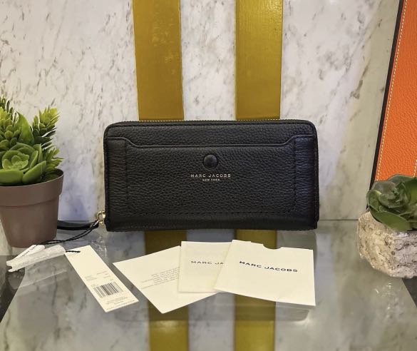 Marc jacobs 2025 empire city wristlet