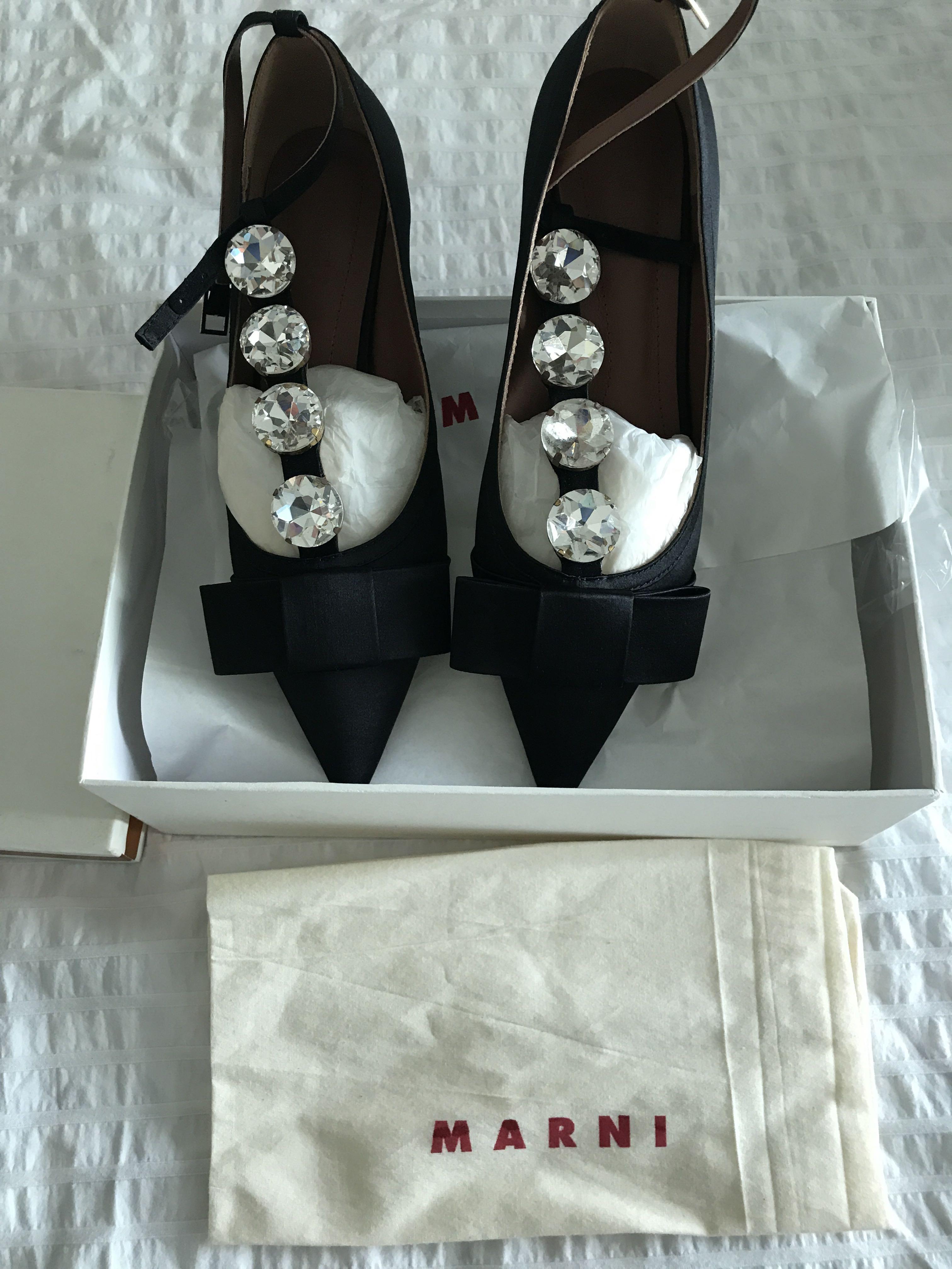 Marni Shoes Women s Fashion Footwear Flats on Carousell
