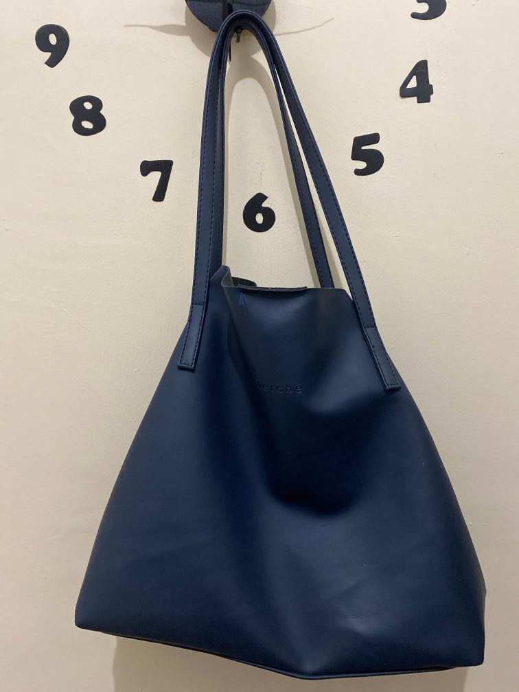 Merche - tas warna biru tua, Fesyen Wanita, Tas & Dompet di Carousell
