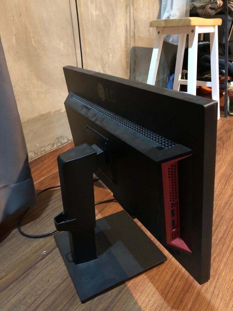 Monitor LG24GM79G 144hz, Elektronik, Komputer, Lainnya di Carousell