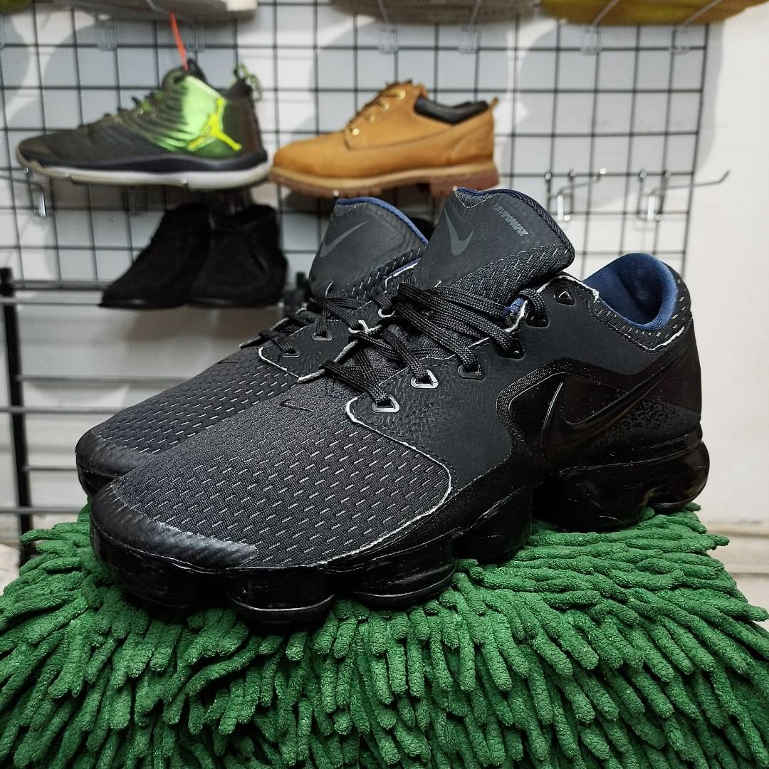 Nike air vapormax cs triple black hotsell