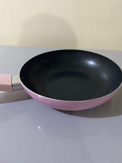 Pink cooking pan