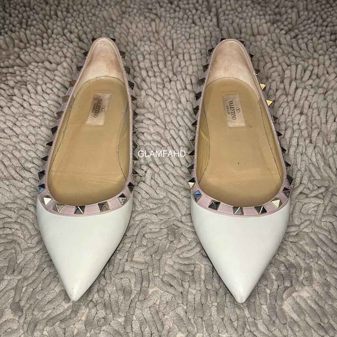 Pre owned valentino rockstud shoes outlet