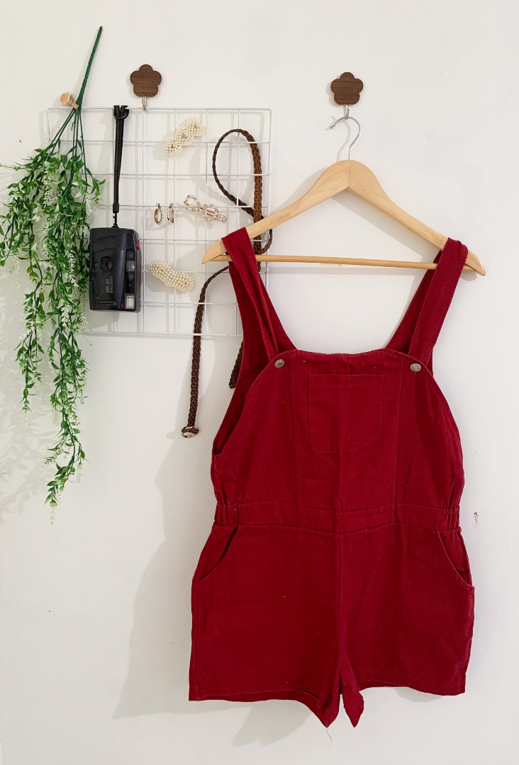 Red jumper shorts only worn once Women s Fashion Bottoms Other Bottoms on Carousell