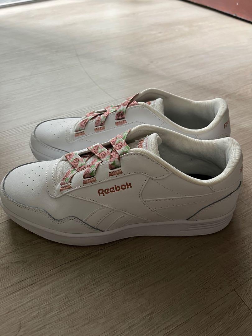 Reebok sneakers, Women's Fashion, Footwear, Sneakers on Carousell