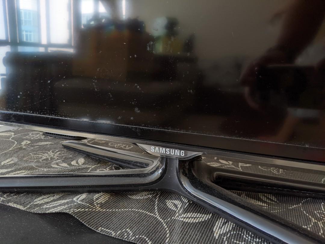 Samsung LED TV 55" (faulty/no power light), TV & Home Appliances, TV