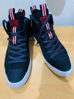 Sepatu sneakers converse all star high top