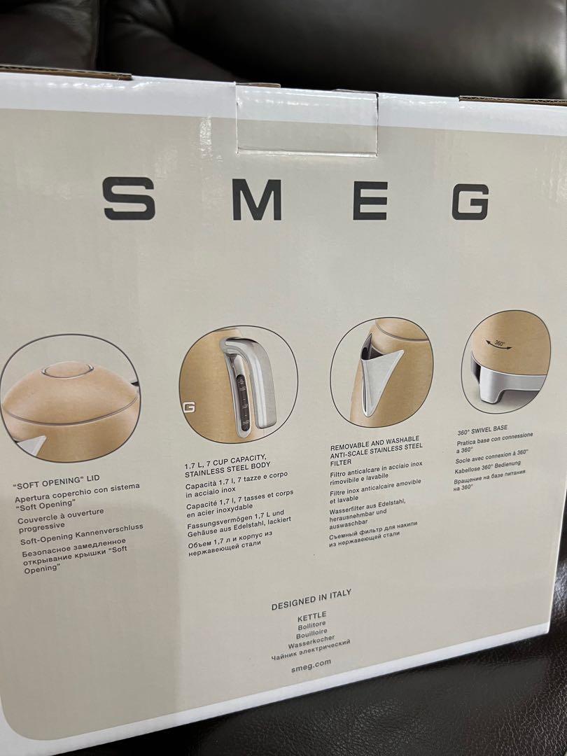 SMEG Kettle MaTte Champagne, Furniture & Home Living, Bathroom & Kitchen  Fixtures on Carousell