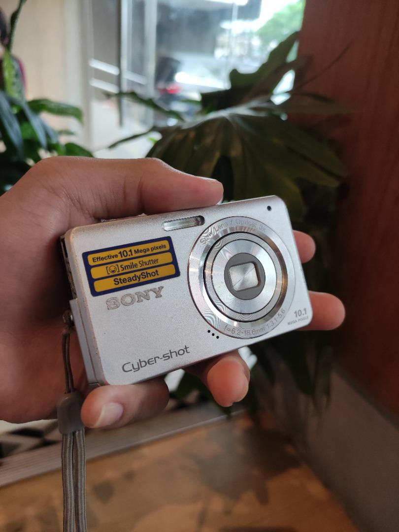 Sony Cybershot DSCW180 digital camera, Photography, Cameras on Carousell