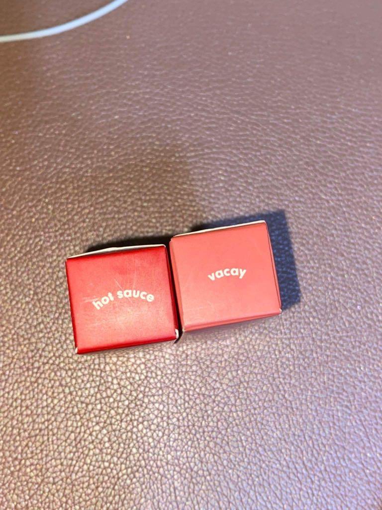 Sunnies lipstick (Category: Makeup) located in Cagayan de Oro. Submitted by rosa_29 (Listing ID 1175589505, Image 2). Description: - brandnew - 400 each.